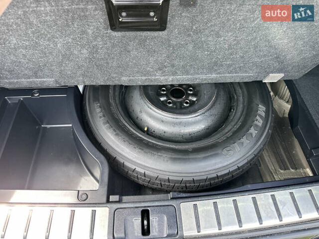 Черный Лексус РХ, объемом двигателя 3.46 л и пробегом 113 тыс. км за 36000 $, фото 11 на Automoto.ua