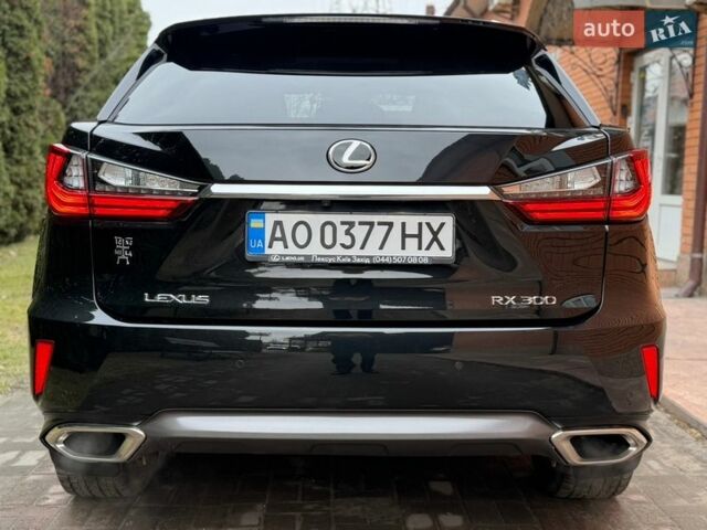 Чорний Лексус РХ, об'ємом двигуна 2 л та пробігом 104 тис. км за 33900 $, фото 5 на Automoto.ua
