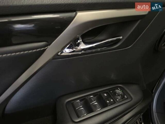 Чорний Лексус РХ, об'ємом двигуна 2 л та пробігом 70 тис. км за 34999 $, фото 6 на Automoto.ua