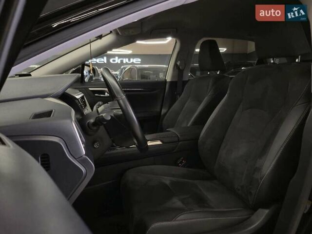Чорний Лексус РХ, об'ємом двигуна 2 л та пробігом 70 тис. км за 34999 $, фото 7 на Automoto.ua