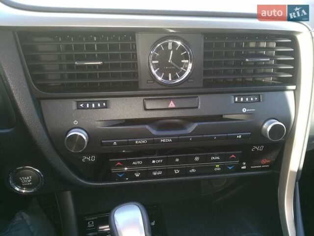 Чорний Лексус РХ, об'ємом двигуна 2 л та пробігом 70 тис. км за 38999 $, фото 18 на Automoto.ua