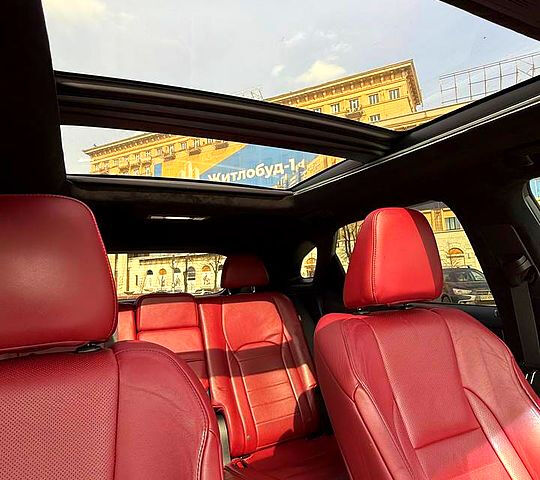 Черный Лексус РХ, объемом двигателя 3.5 л и пробегом 97 тыс. км за 42600 $, фото 2 на Automoto.ua
