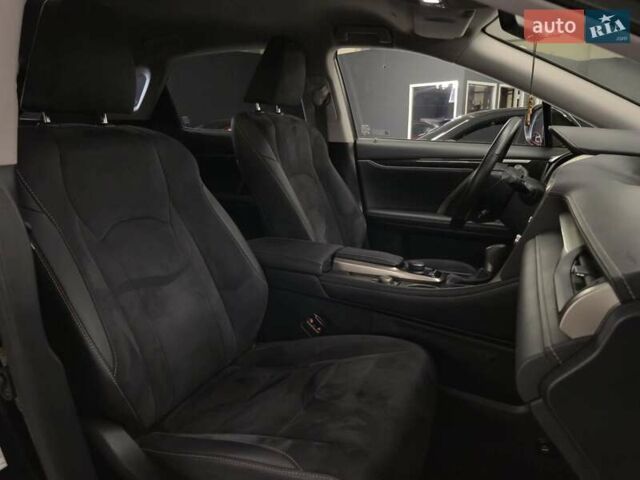 Лексус РХ 2018 в Николаеве на Automoto.ua Черный Лексус РХ, объемом двигателя 2 л и пробегом 70 тыс. км за 34469 $, фото 13 на Automoto.ua