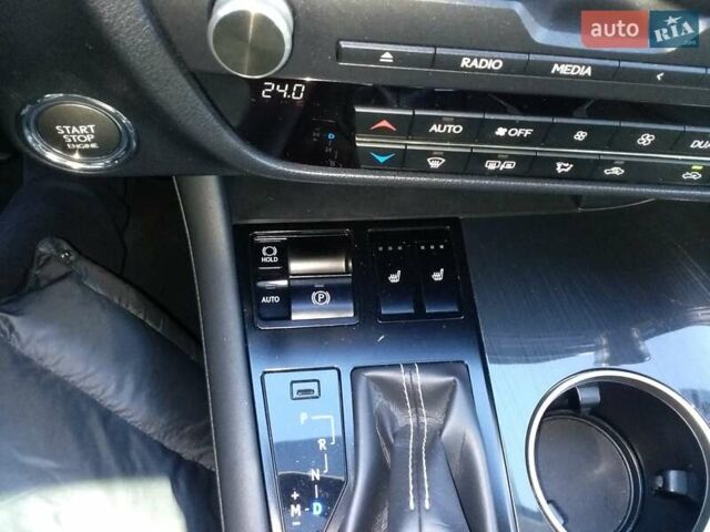 Чорний Лексус РХ, об'ємом двигуна 2 л та пробігом 70 тис. км за 38999 $, фото 20 на Automoto.ua