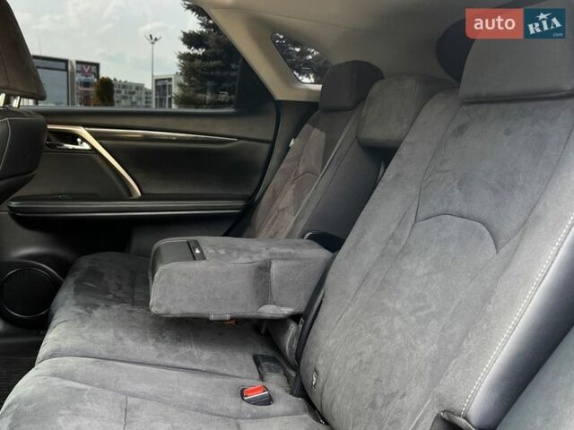 Черный Лексус РХ, объемом двигателя 2 л и пробегом 88 тыс. км за 34900 $, фото 25 на Automoto.ua