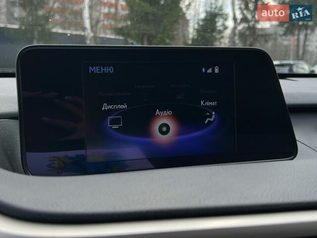 Черный Лексус РХ, объемом двигателя 2 л и пробегом 88 тыс. км за 34900 $, фото 15 на Automoto.ua