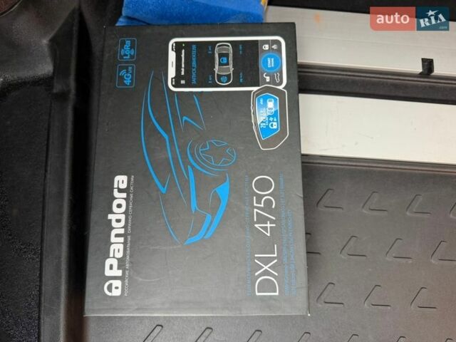 Чорний Лексус РХ, об'ємом двигуна 2 л та пробігом 104 тис. км за 33900 $, фото 28 на Automoto.ua