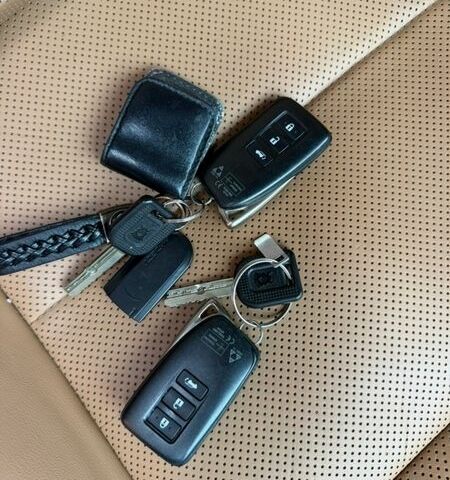 Чорний Лексус РХ, об'ємом двигуна 2 л та пробігом 104 тис. км за 33900 $, фото 20 на Automoto.ua