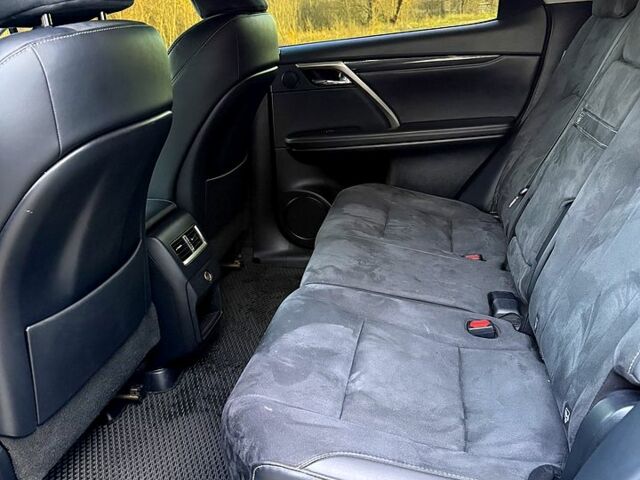 Черный Лексус РХ, объемом двигателя 2 л и пробегом 11500 тыс. км за 35700 $, фото 9 на Automoto.ua