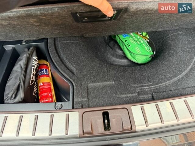 Чорний Лексус РХ, об'ємом двигуна 2 л та пробігом 104 тис. км за 33900 $, фото 23 на Automoto.ua