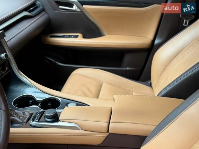 Чорний Лексус РХ, об'ємом двигуна 2 л та пробігом 104 тис. км за 33900 $, фото 34 на Automoto.ua