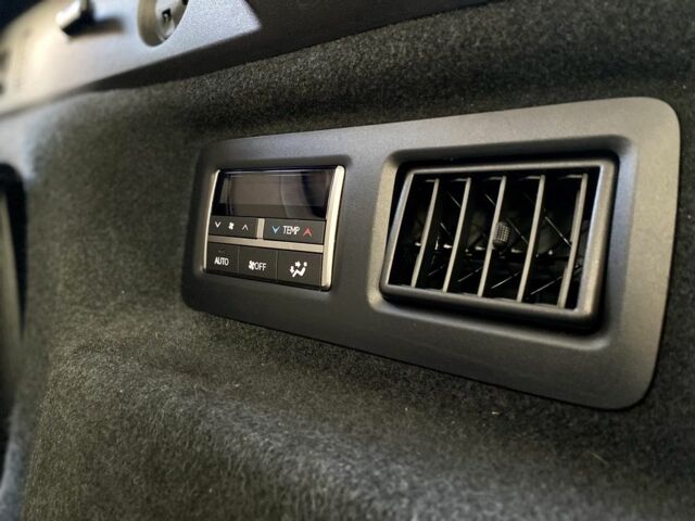 Черный Лексус РХ, объемом двигателя 0 л и пробегом 191 тыс. км за 31999 $, фото 18 на Automoto.ua