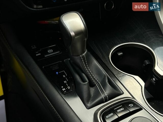 Черный Лексус РХ, объемом двигателя 2 л и пробегом 88 тыс. км за 34900 $, фото 17 на Automoto.ua