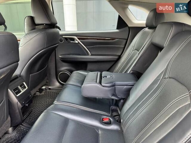 Чорний Лексус РХ, об'ємом двигуна 3.46 л та пробігом 98 тис. км за 38000 $, фото 37 на Automoto.ua
