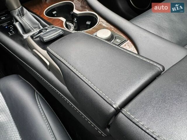 Черный Лексус РХ, объемом двигателя 3.46 л и пробегом 125 тыс. км за 38700 $, фото 83 на Automoto.ua