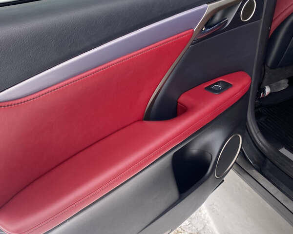 Черный Лексус РХ, объемом двигателя 3.46 л и пробегом 94 тыс. км за 33000 $, фото 3 на Automoto.ua