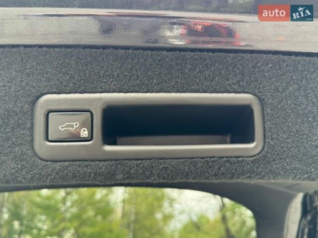 Черный Лексус РХ, объемом двигателя 3.46 л и пробегом 125 тыс. км за 38700 $, фото 54 на Automoto.ua