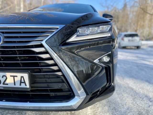 Черный Лексус РХ, объемом двигателя 0 л и пробегом 191 тыс. км за 31999 $, фото 4 на Automoto.ua