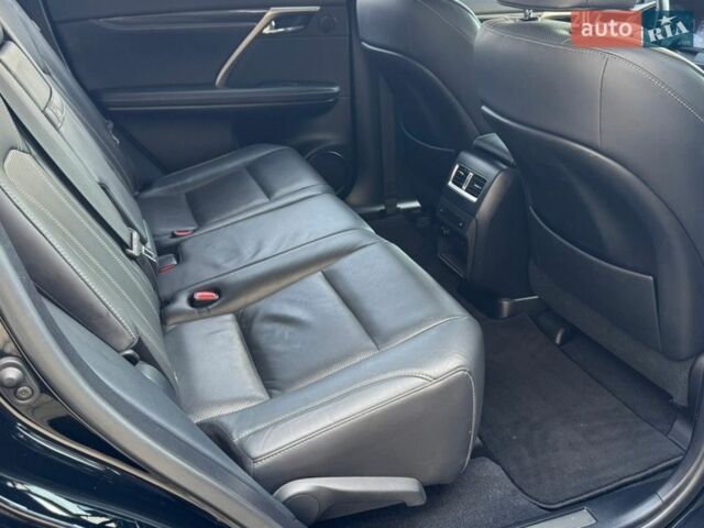 Черный Лексус РХ, объемом двигателя 2 л и пробегом 80 тыс. км за 39452 $, фото 6 на Automoto.ua
