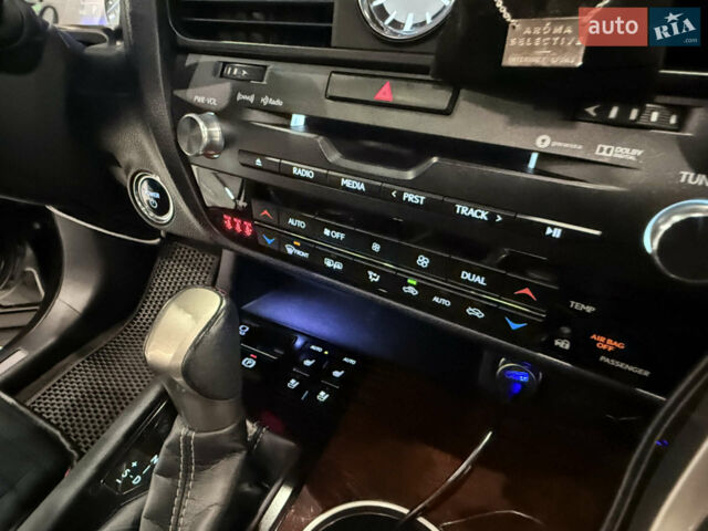 Черный Лексус РХ, объемом двигателя 3.46 л и пробегом 126 тыс. км за 37999 $, фото 42 на Automoto.ua