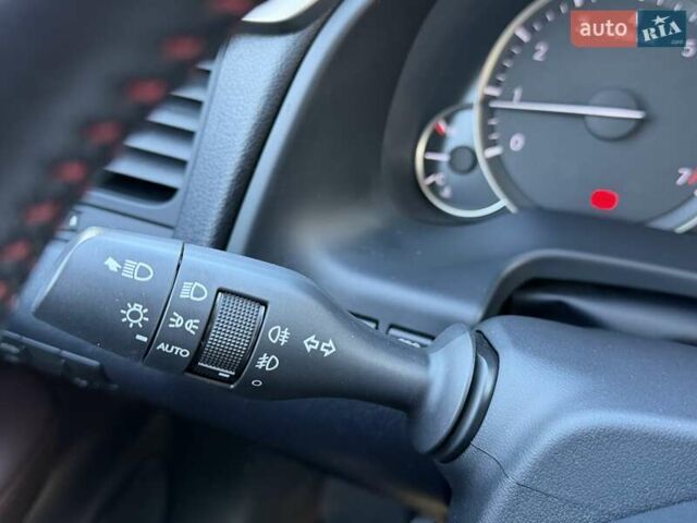 Черный Лексус РХ, объемом двигателя 2 л и пробегом 59 тыс. км за 42950 $, фото 108 на Automoto.ua