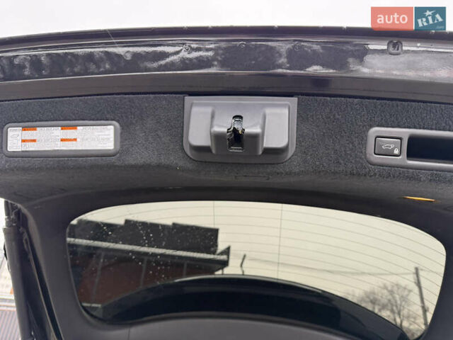 Черный Лексус РХ, объемом двигателя 3.46 л и пробегом 59 тыс. км за 37900 $, фото 22 на Automoto.ua