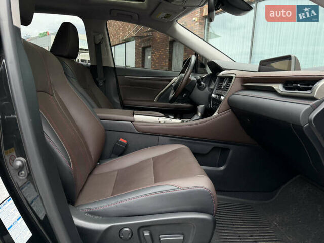 Лексус РХ 2019 в Киеве на Automoto.ua Черный Лексус РХ, объемом двигателя 3.46 л и пробегом 8 тыс. км за 35500 $, фото 19 на Automoto.ua