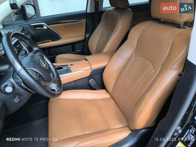 Черный Лексус РХ, объемом двигателя 3.5 л и пробегом 46 тыс. км за 53200 $, фото 8 на Automoto.ua