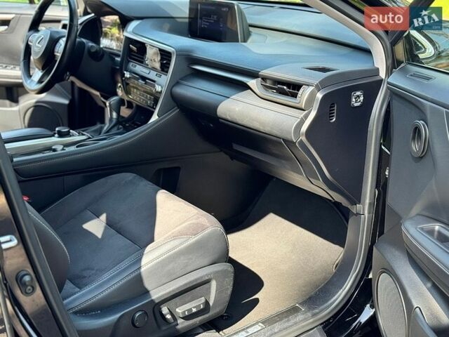 Черный Лексус РХ, объемом двигателя 2 л и пробегом 118 тыс. км за 41700 $, фото 12 на Automoto.ua