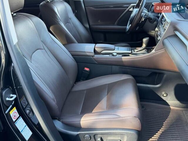Черный Лексус РХ, объемом двигателя 2 л и пробегом 59 тыс. км за 42950 $, фото 79 на Automoto.ua