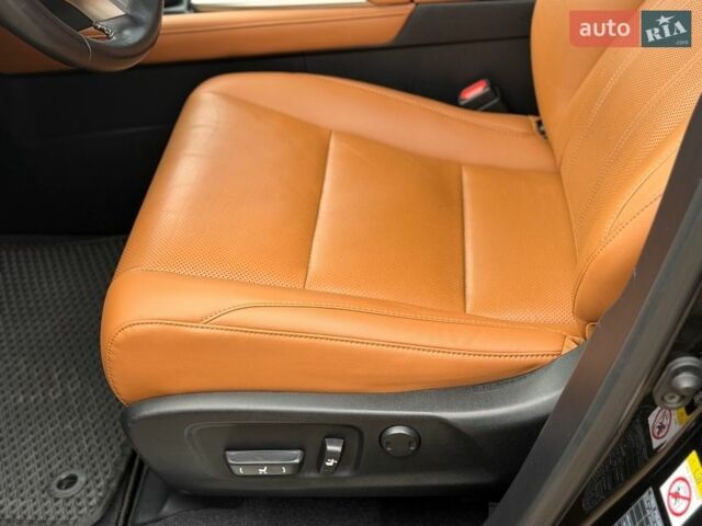 Черный Лексус РХ, объемом двигателя 2 л и пробегом 20 тыс. км за 44900 $, фото 16 на Automoto.ua