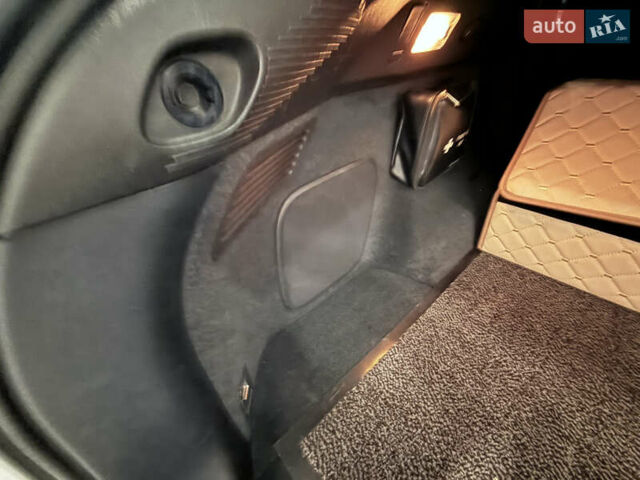 Чорний Лексус РХ, об'ємом двигуна 3.46 л та пробігом 120 тис. км за 42500 $, фото 60 на Automoto.ua