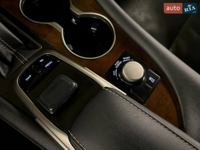 Чорний Лексус РХ, об'ємом двигуна 3.46 л та пробігом 105 тис. км за 33990 $, фото 25 на Automoto.ua