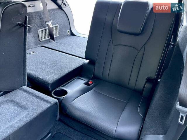 Черный Лексус РХ, объемом двигателя 3.46 л и пробегом 84 тыс. км за 39950 $, фото 7 на Automoto.ua
