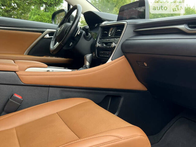 Чорний Лексус РХ, об'ємом двигуна 2 л та пробігом 160 тис. км за 41750 $, фото 7 на Automoto.ua