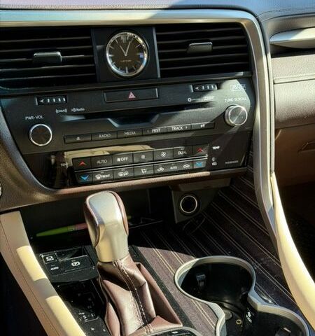 Черный Лексус РХ, объемом двигателя 3.46 л и пробегом 60 тыс. км за 42000 $, фото 8 на Automoto.ua