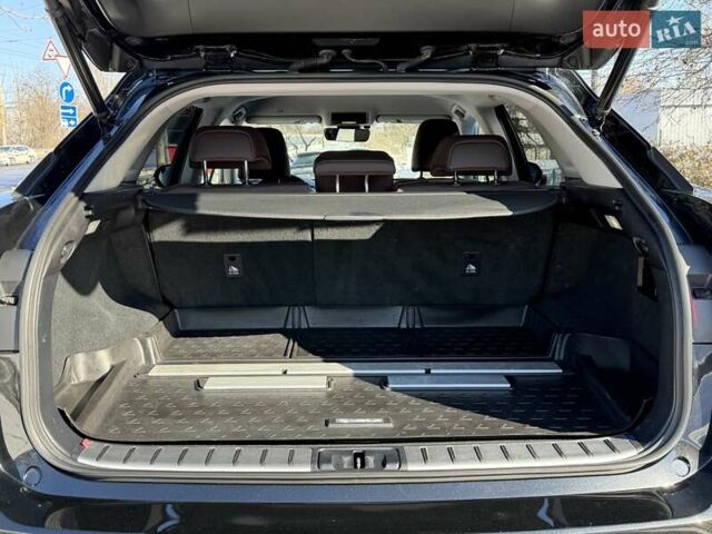 Черный Лексус РХ, объемом двигателя 2 л и пробегом 59 тыс. км за 42950 $, фото 64 на Automoto.ua
