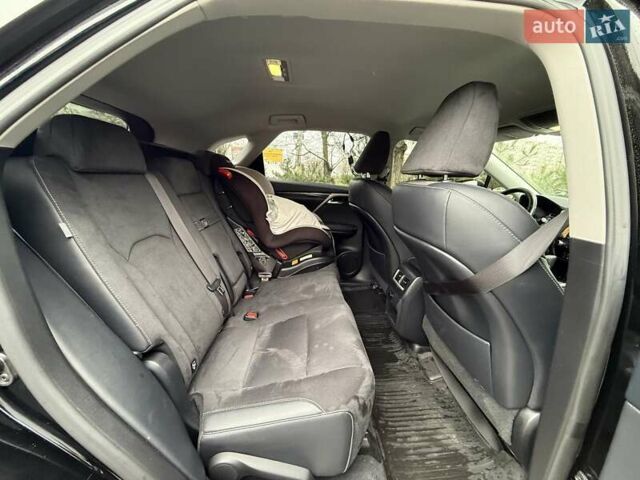 Черный Лексус РХ, объемом двигателя 2 л и пробегом 120 тыс. км за 34900 $, фото 14 на Automoto.ua