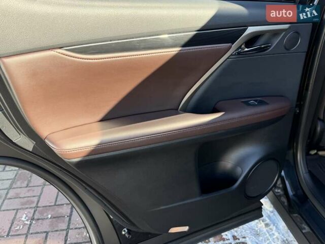 Черный Лексус РХ, объемом двигателя 2 л и пробегом 59 тыс. км за 42950 $, фото 57 на Automoto.ua
