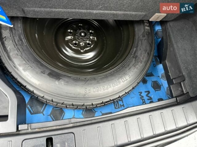 Черный Лексус РХ, объемом двигателя 3.46 л и пробегом 80 тыс. км за 36500 $, фото 35 на Automoto.ua