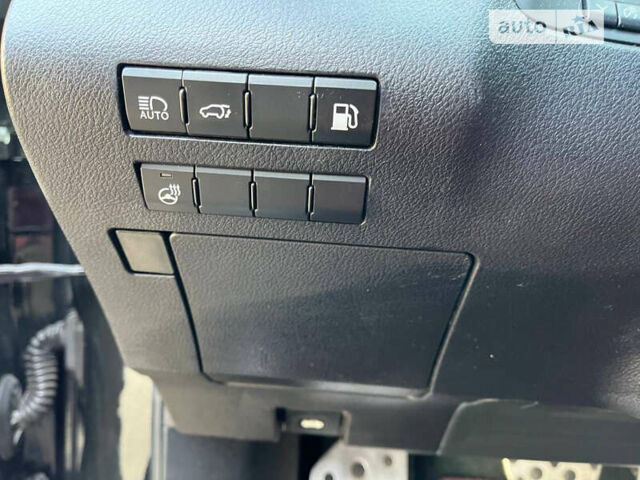 Черный Лексус РХ, объемом двигателя 3.46 л и пробегом 62 тыс. км за 50500 $, фото 13 на Automoto.ua