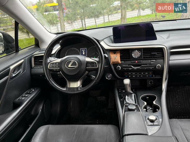 Черный Лексус РХ, объемом двигателя 2 л и пробегом 126 тыс. км за 33999 $, фото 12 на Automoto.ua