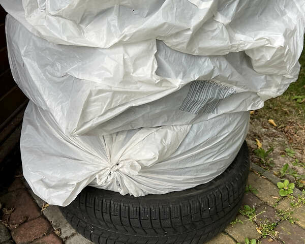 Чорний Лексус РХ, об'ємом двигуна 2 л та пробігом 160 тис. км за 41750 $, фото 11 на Automoto.ua