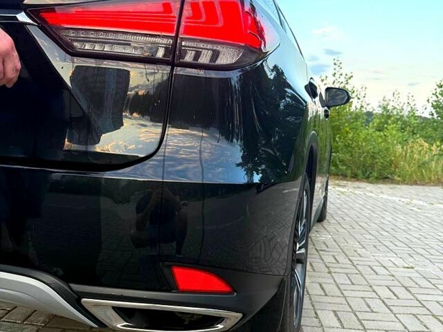 Чорний Лексус РХ, об'ємом двигуна 2 л та пробігом 87 тис. км за 42000 $, фото 1 на Automoto.ua