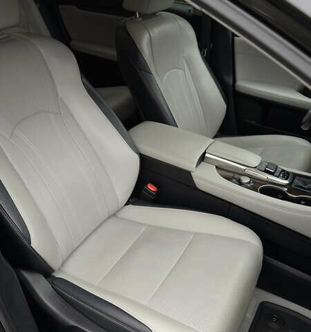 Черный Лексус РХ, объемом двигателя 3.46 л и пробегом 52 тыс. км за 39990 $, фото 22 на Automoto.ua