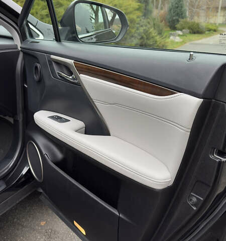 Черный Лексус РХ, объемом двигателя 3.46 л и пробегом 52 тыс. км за 39990 $, фото 17 на Automoto.ua