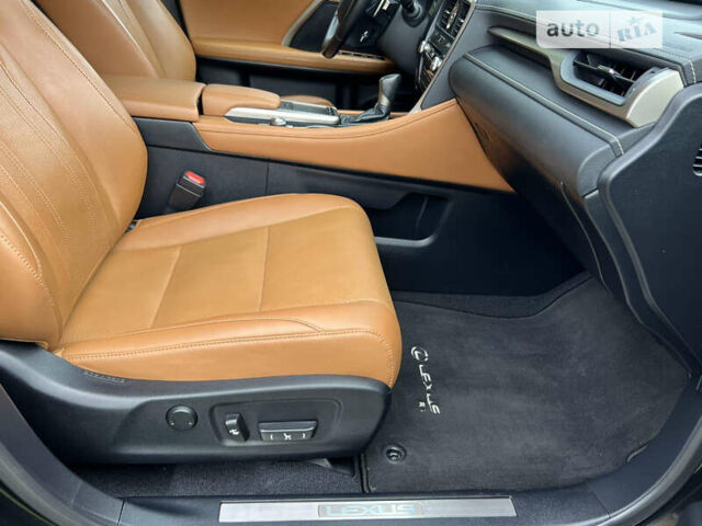Чорний Лексус РХ, об'ємом двигуна 2 л та пробігом 160 тис. км за 41750 $, фото 8 на Automoto.ua