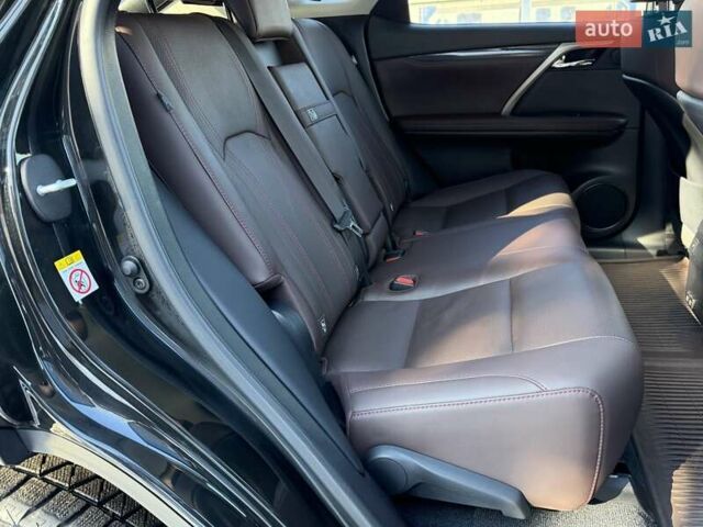 Черный Лексус РХ, объемом двигателя 2 л и пробегом 59 тыс. км за 42950 $, фото 69 на Automoto.ua