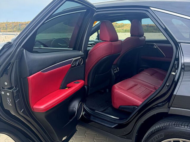 Черный Лексус РХ, объемом двигателя 3.5 л и пробегом 107 тыс. км за 46000 $, фото 2 на Automoto.ua