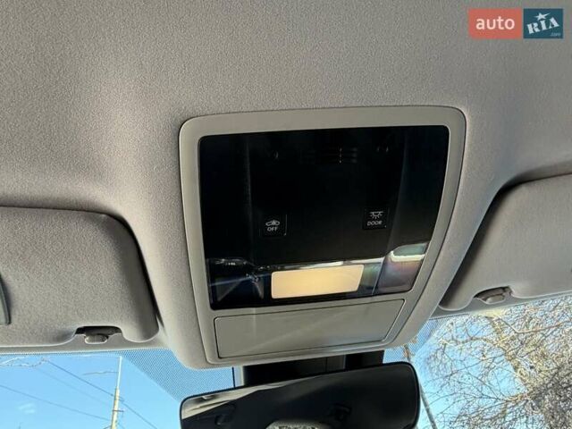 Черный Лексус РХ, объемом двигателя 2 л и пробегом 59 тыс. км за 42950 $, фото 114 на Automoto.ua